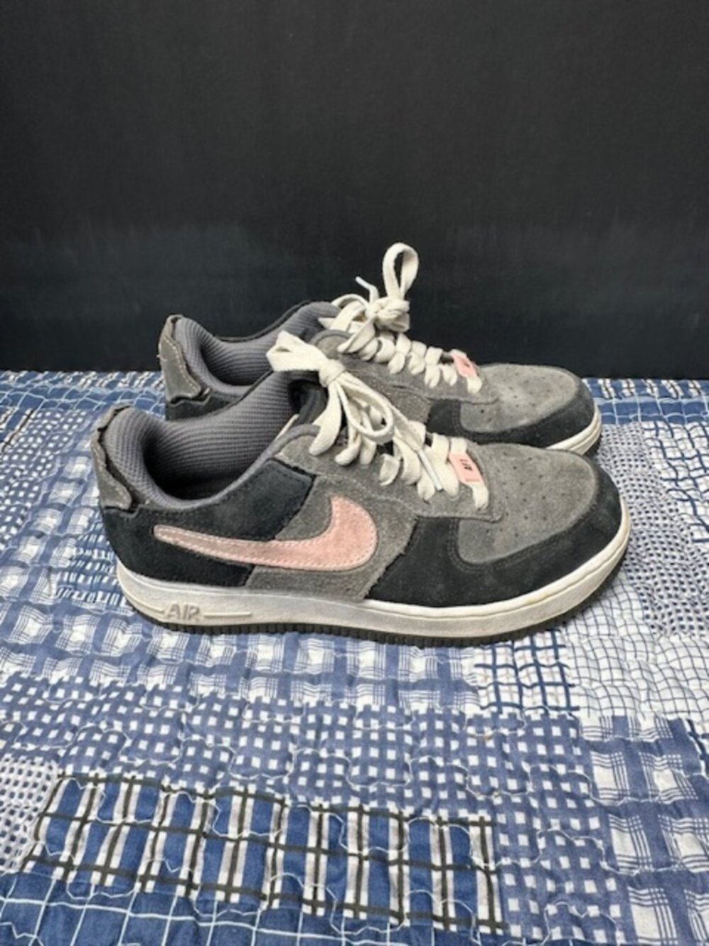 Nike Air Force 1 Youth Size 4 (36 EU)